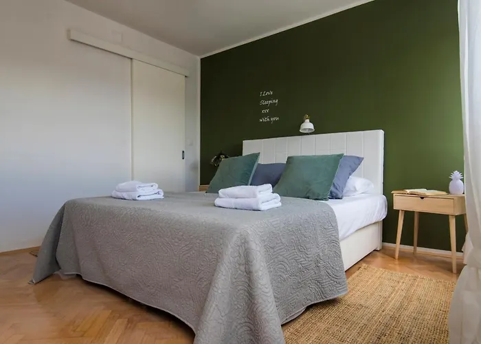 Lita Center
