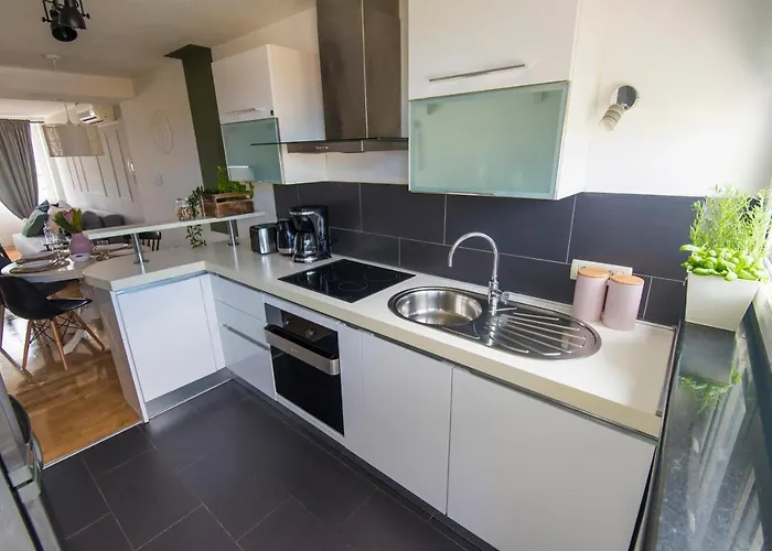 Lita Center Apartmán *