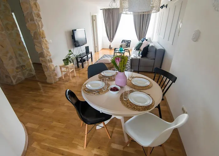 Lita Center Apartmán *